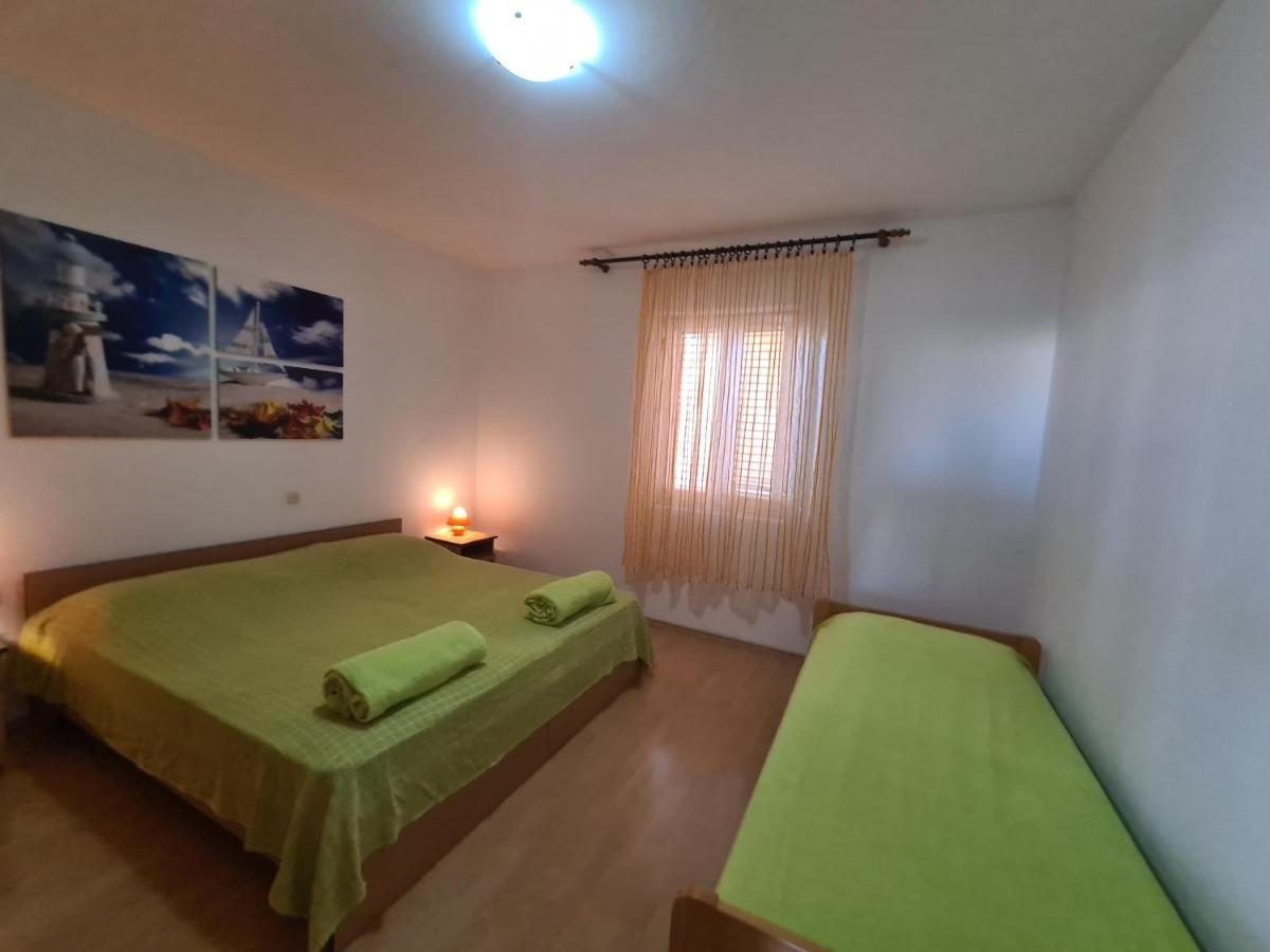 Apartments Barbati Kustici Luaran gambar