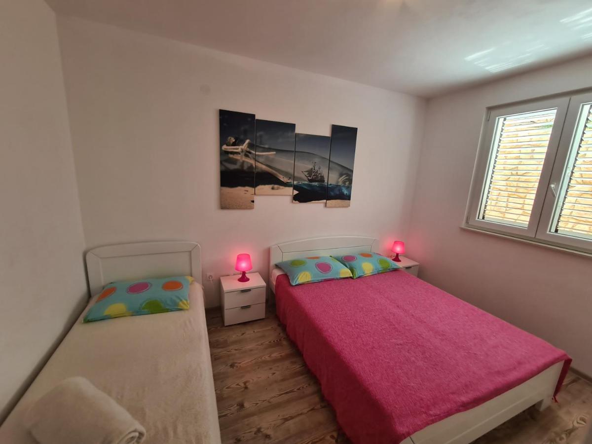 Apartments Barbati Kustici Luaran gambar