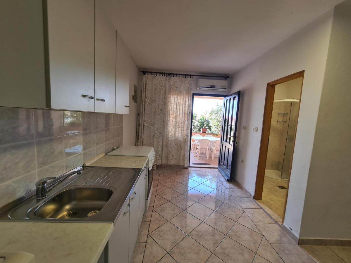 Apartments Barbati Kustici Luaran gambar