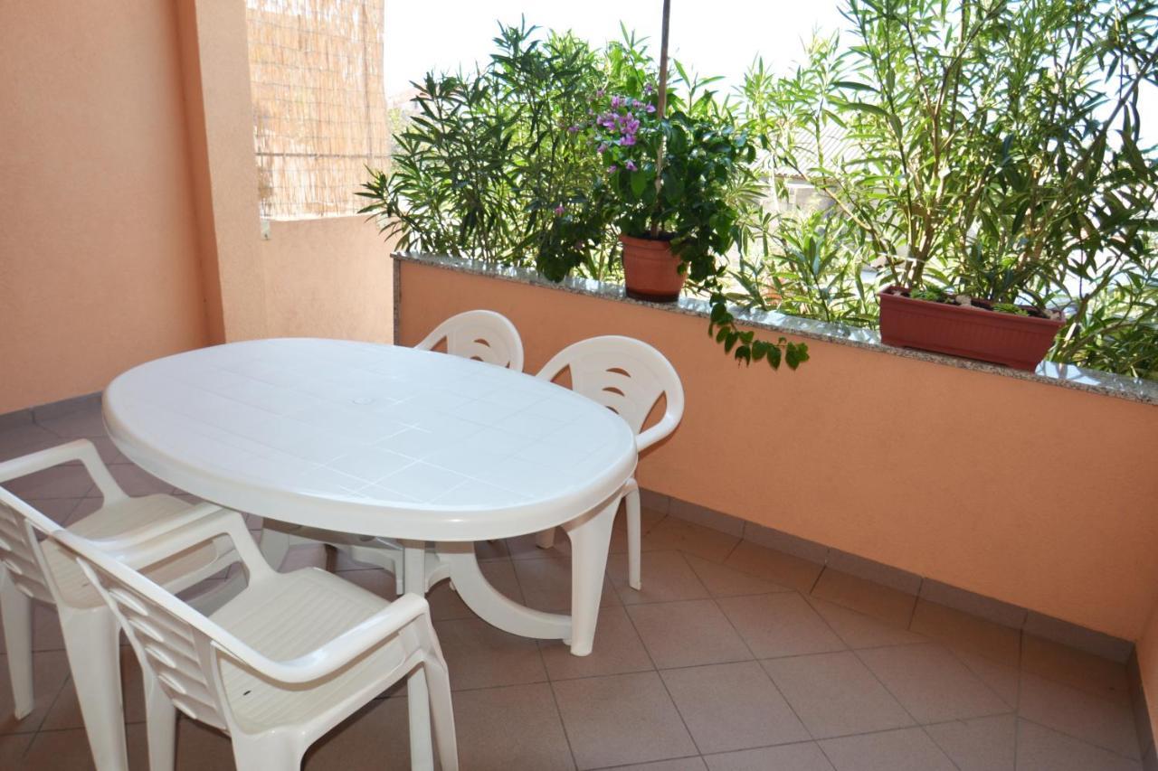 Apartments Barbati Kustici Luaran gambar