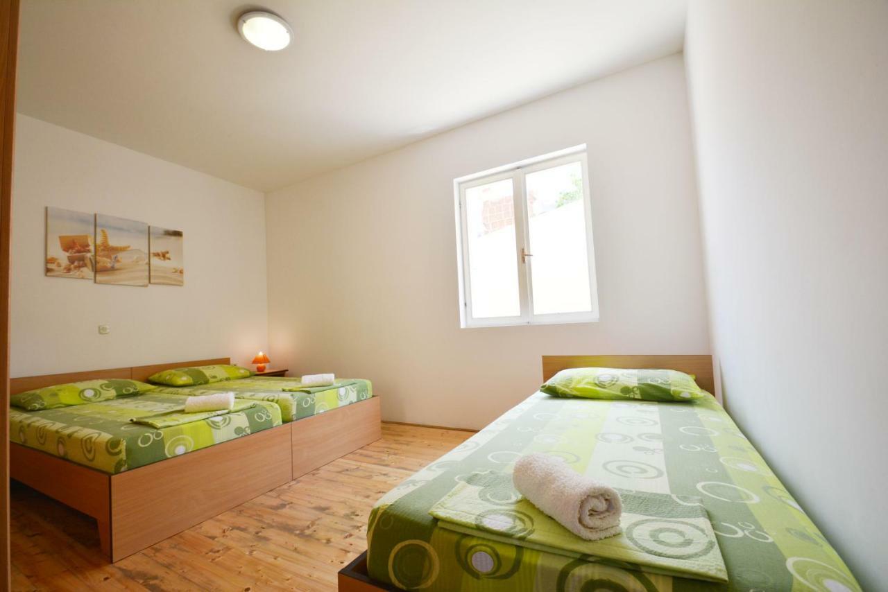 Apartments Barbati Kustici Luaran gambar